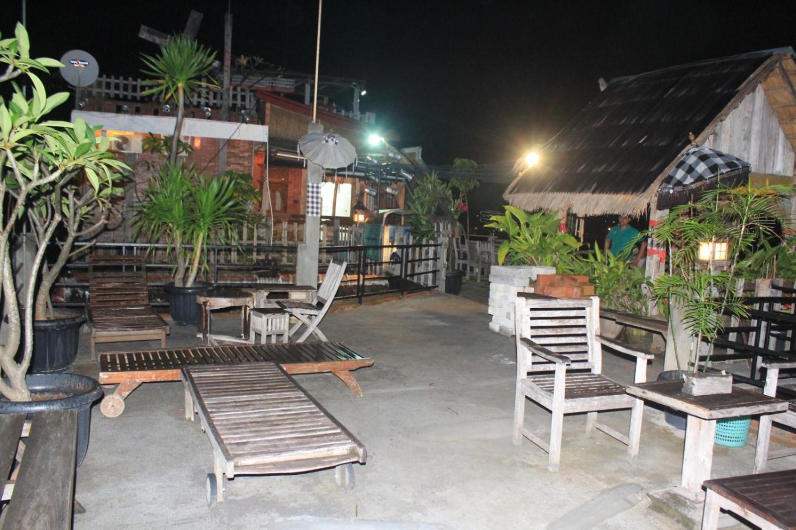 Kota Baru Homestay Jepara Ngoại thất bức ảnh